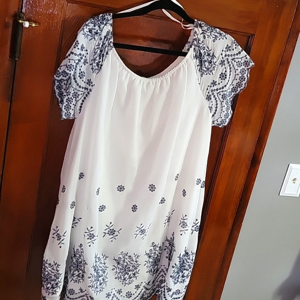 White and Navy Summer Dress